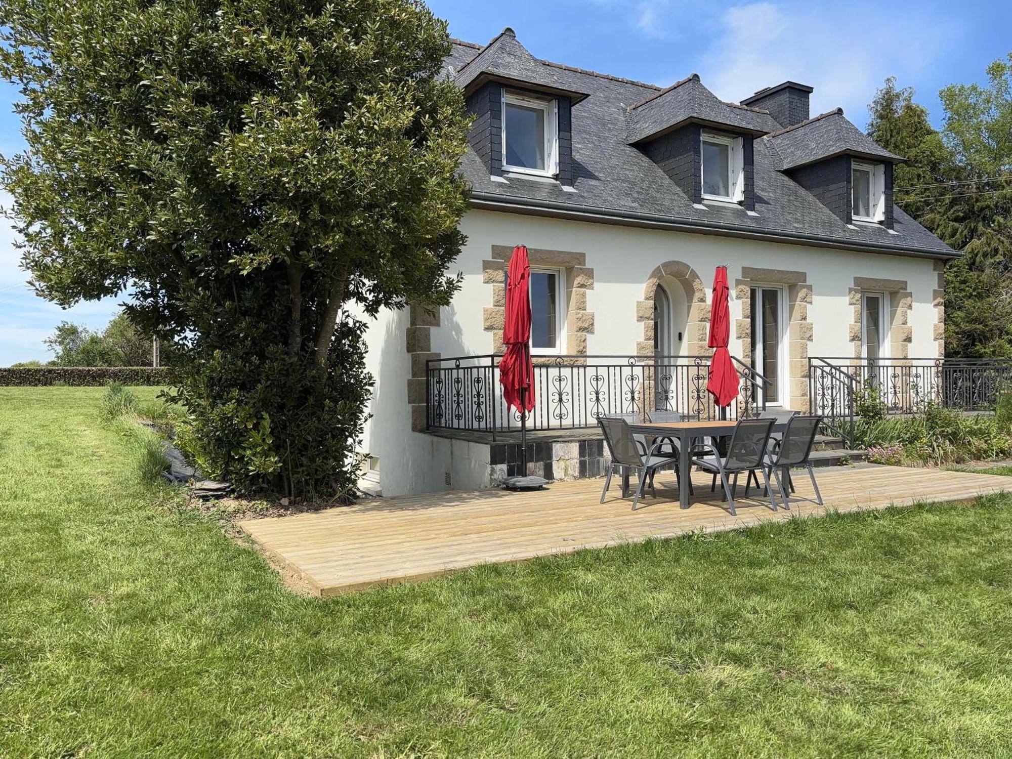 Maison Plélauff Extérieur photo